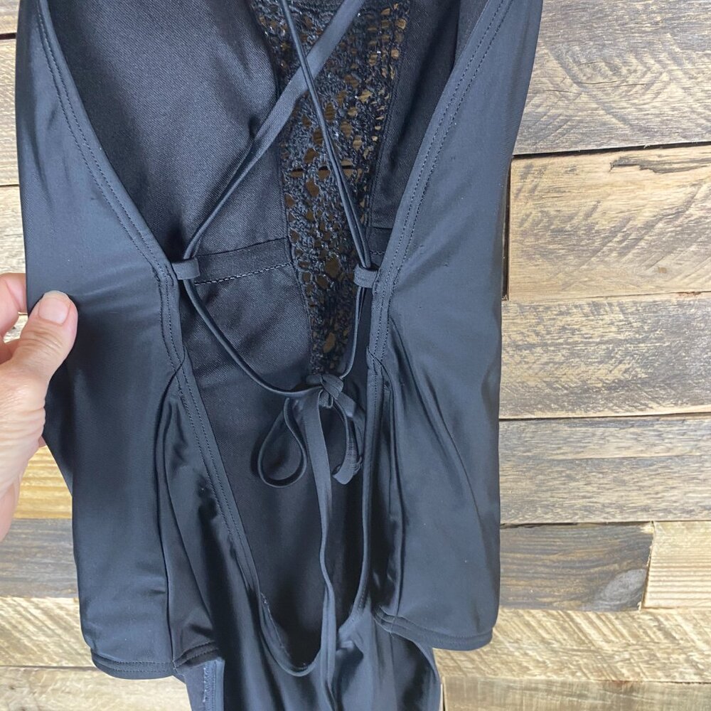 Xhilaration Women's Size XL Black One Piece Swimsuit With Crochet Chest Area - Picture 6 of 6